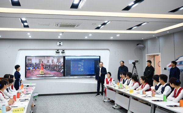 便于结合栏目动态与后续阅读
