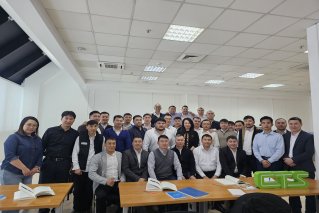 移动端与电脑端入口保持一致